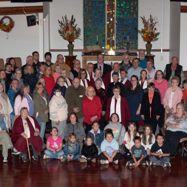 Congregation photo 2024 at front of sanctuary
